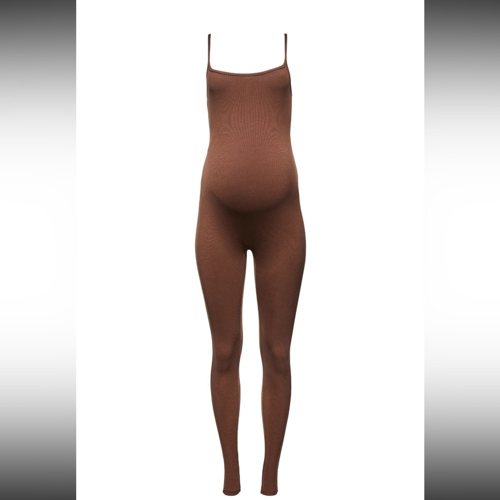 Bumpsuit sculpting bodysuit. Designed to fit during pregnancy & postpartum